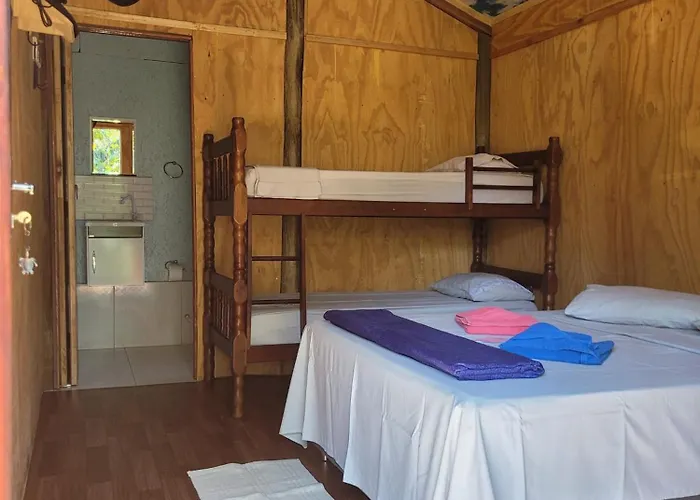 Piratas Cabanas Camping Bar